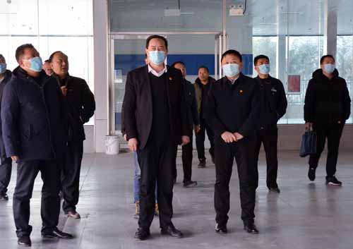 市交通運(yùn)輸局黨組書記、局長彭仁來一行元旦期間深入公交調(diào)研